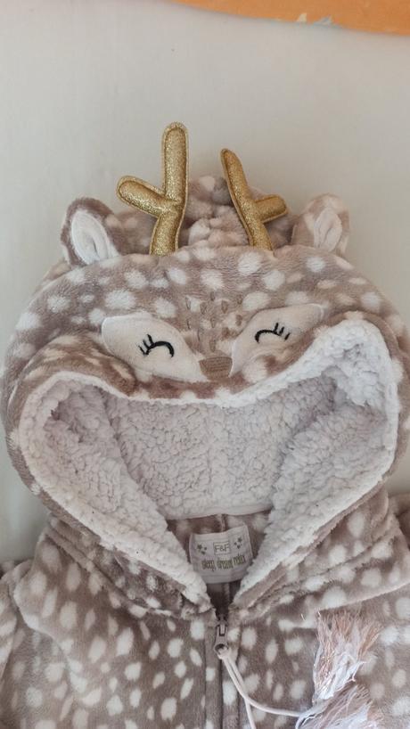 Kostým/ pyžamo srnka, 