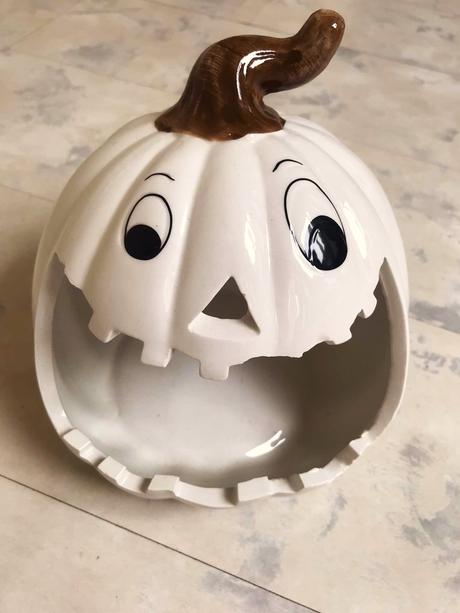 Porcelánová tekvička,