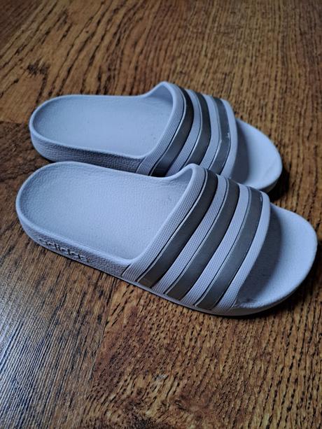 Šľapky, adidas,30