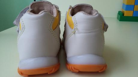 Kožené sandále, slovobuv,20