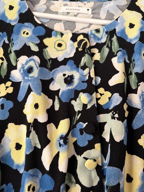 Kvetovane saty, reserved,s