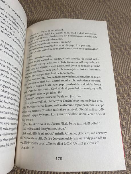 Five nights at freddy's stříbrné oči kira breed wr,