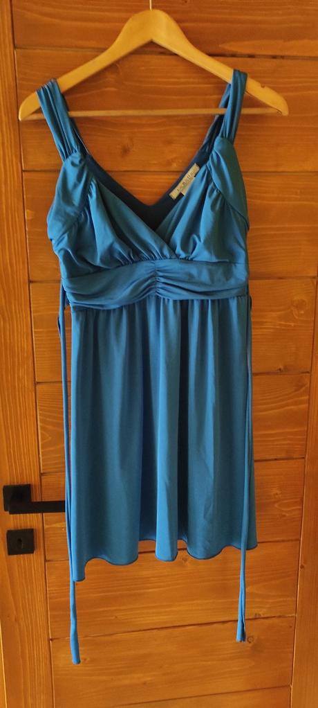 Spoločenské šaty, m