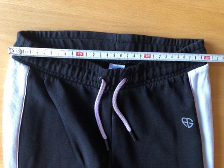 Cierne teplaky, c&a,140