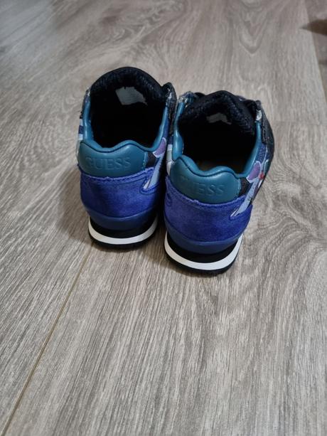 Tenisky guess, guess,29