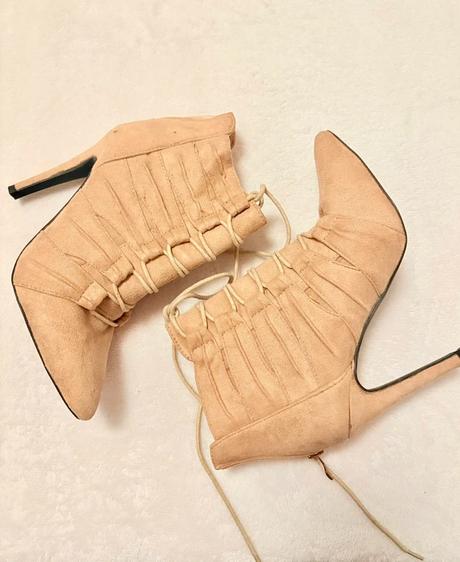 Členkové čižmy na opätku, 35