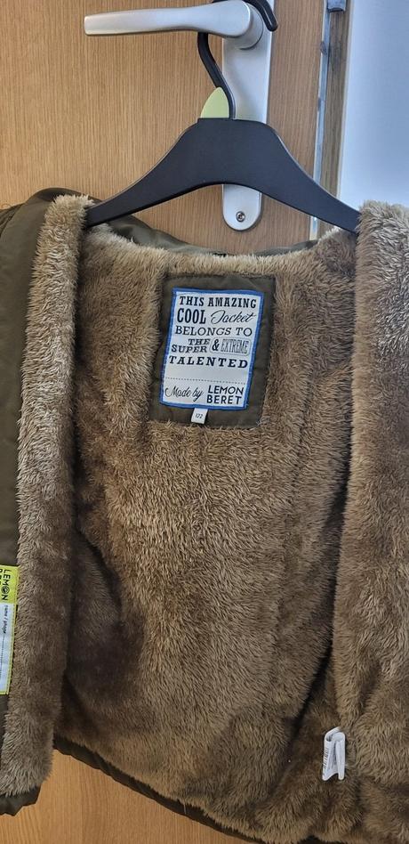 Zimna bunda lemon beret, 122