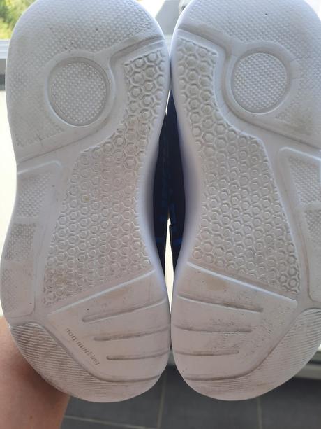 Tenisky, authority,31