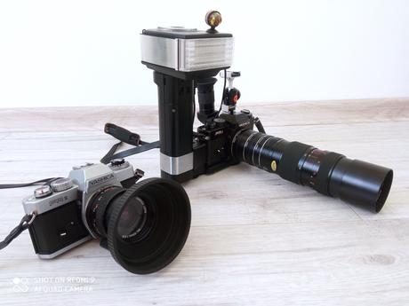 Yashica fr i a fr ii s príslušenstvom v brašni,