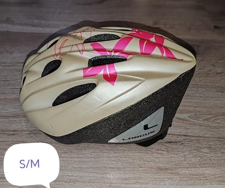 Cyklistická prilba, s