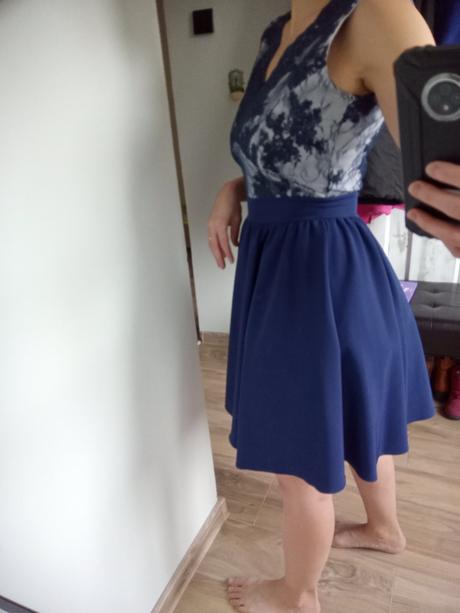 Spoločenské šaty, 38