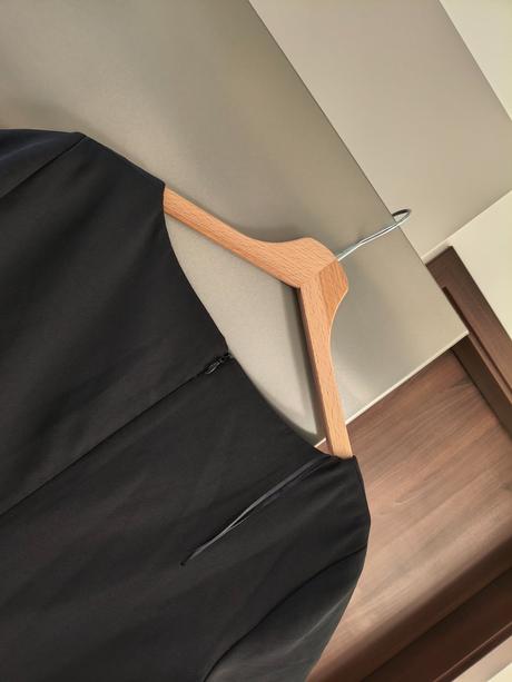 Zara púzdrové malé čierne kvalitné šaty m-l, zara,m