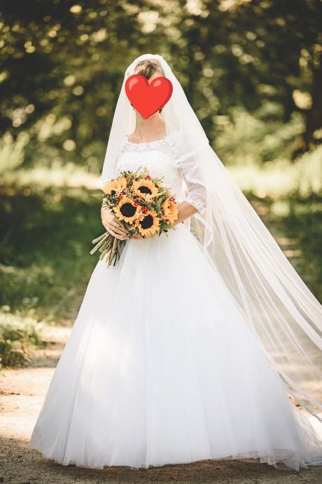 Tylové svadobné šaty, 36