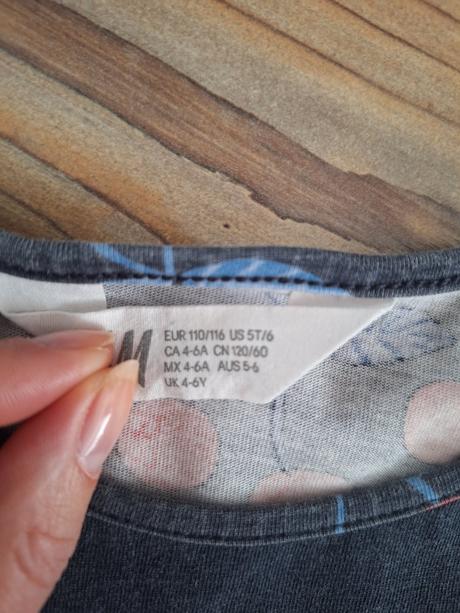 Šaty čerešne, h&m,110