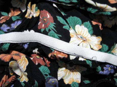 Kvietkované viskózové šaty, l