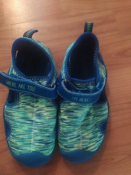 Sandale, reserved,28