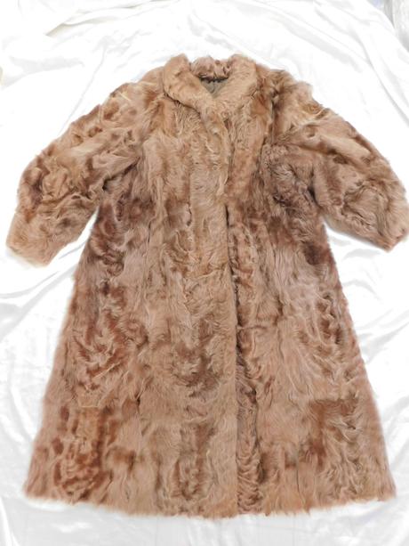 Damsky kvalitny kožuch z kozlika, 46