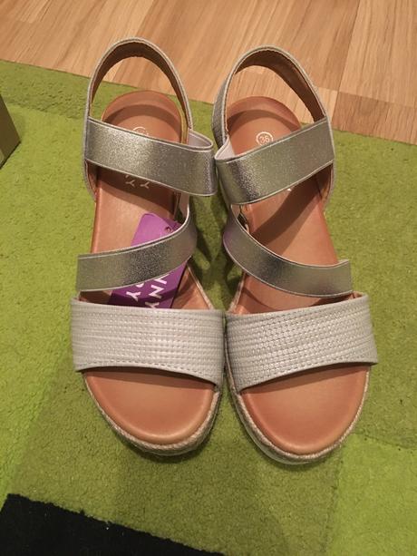 Strieborné sandále, 36