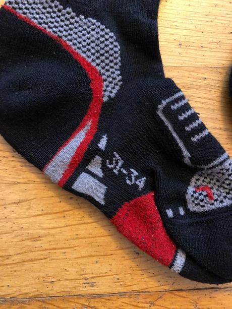 Lyžiarske podkolieky, 31