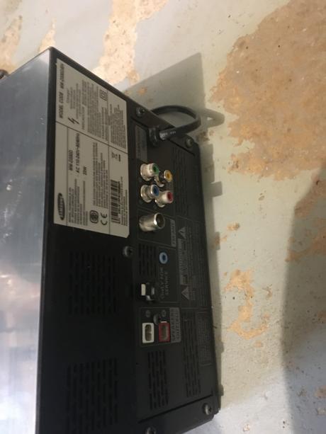 Prehrávč dvd a usb mikro na dialkové ovládanie, samsung