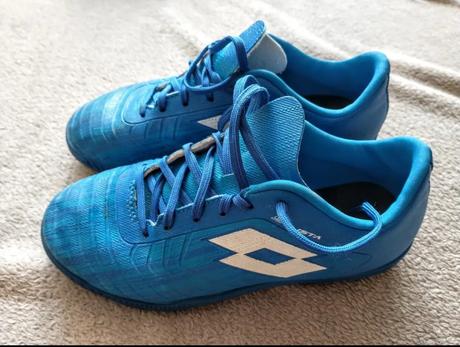 Futbalová obuv, lotto,32