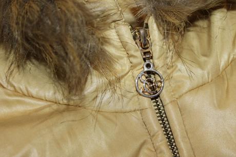 Zlatá vesta s mikinou terranova v. m, m