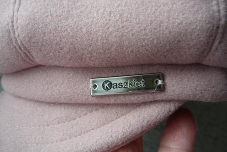 Balík dámske podšité šiltovky, 56