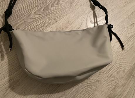 Dámska kabelka, gate