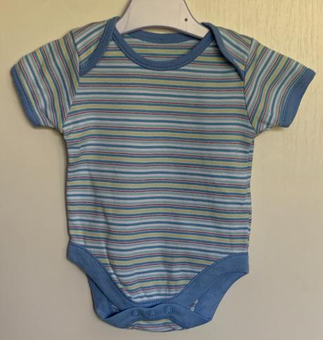 Pruhovené body modré, 62