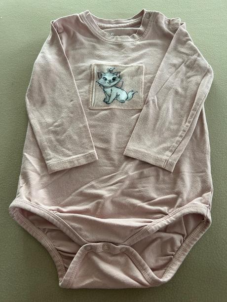 Nadherne body, reserved,74