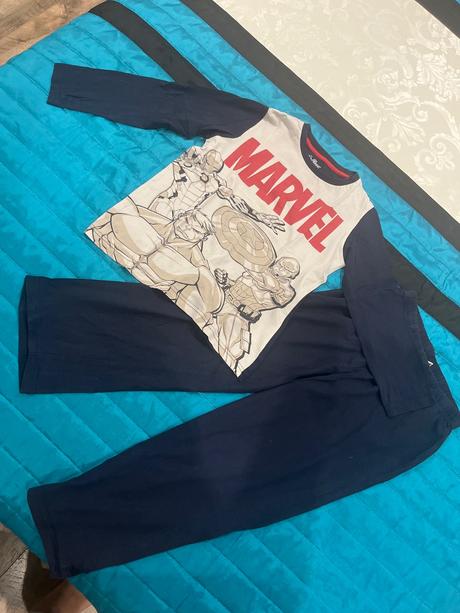 Pyžamo, marvel,122