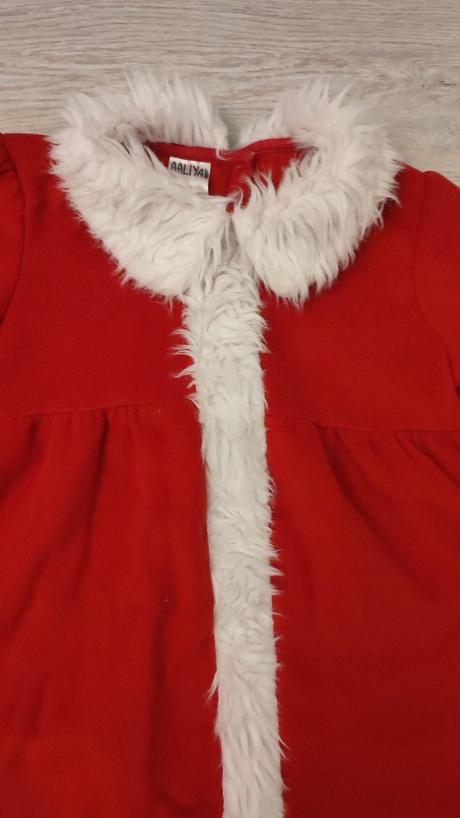 Vianočné šaty, 122