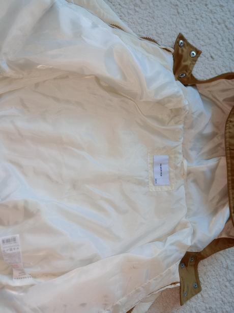 Krásna bunda reseved, reserved,140