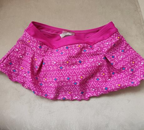 Plavky so sukničkou, 104