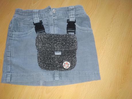 Sukňa s odnímateľnou kapsou, 98