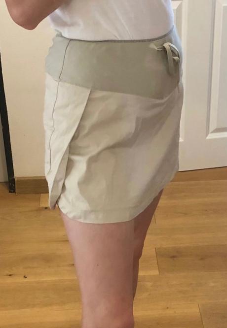 Športový krémový/béžový skort decathlon xs/s, decathlon,xs