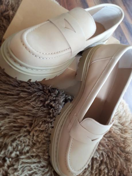 Kožené poltopanky bullboxer vel 41/42, 41