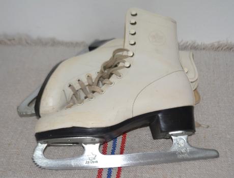 Dievčenské korčule veľ.33, 33