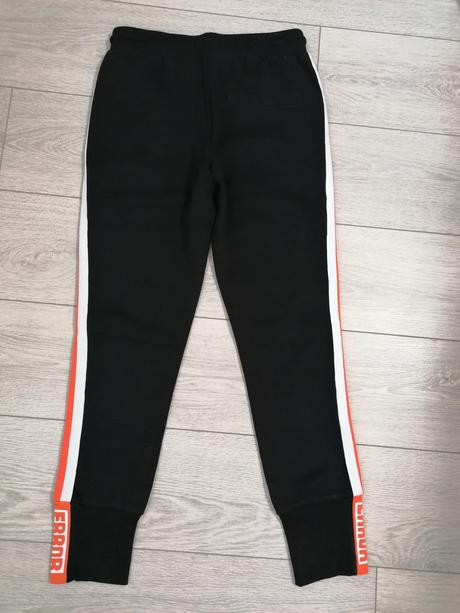 Teplaky 164, reserved,164