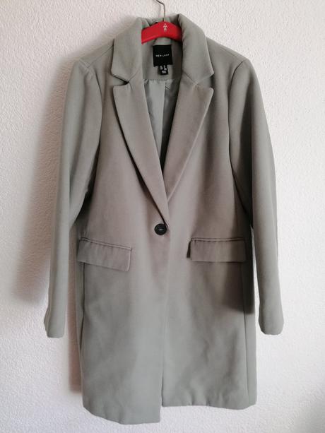 Sivý kabat, new look,40
