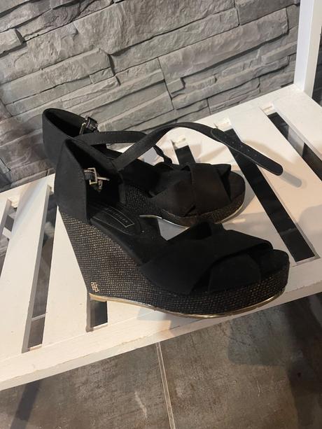 Tommy hilfiger v37, tommy hilfiger,37