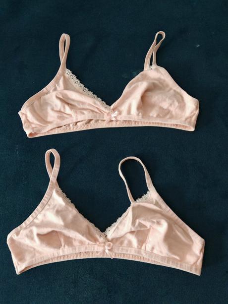 Detské prvé podprsenky, marhulove140-152, 146