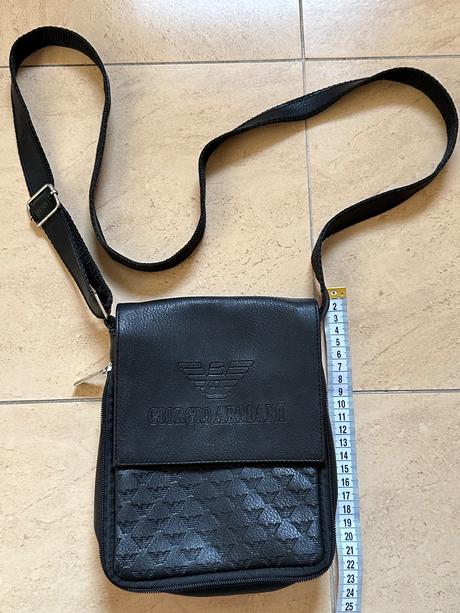 Tasticka kabelka aj, armani