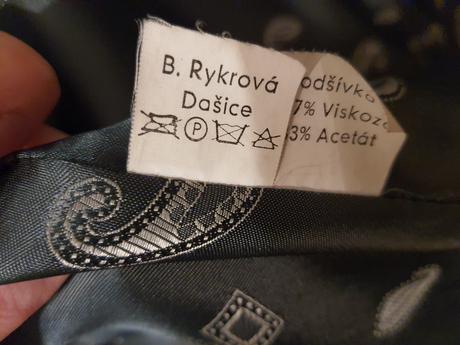 Tmavozelený dámsky kožený kabát, 44