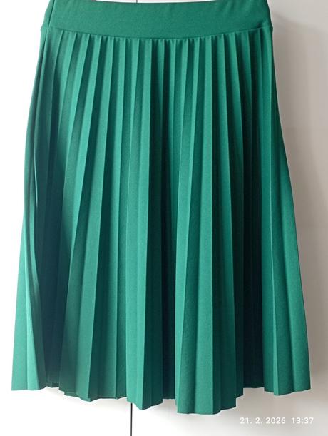 Skladaná sukňa (už s poštovným), s