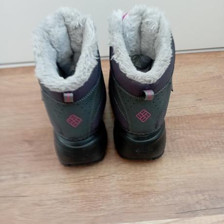 Snehule columbia, columbia,36