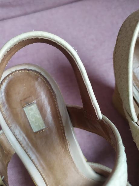 Krásne sandále značky ugg, ugg,37