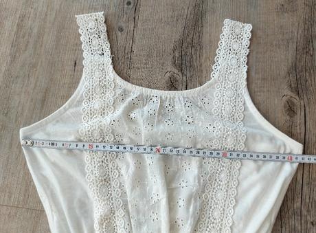 Smotanové šaty s čipkovaným topom, xs