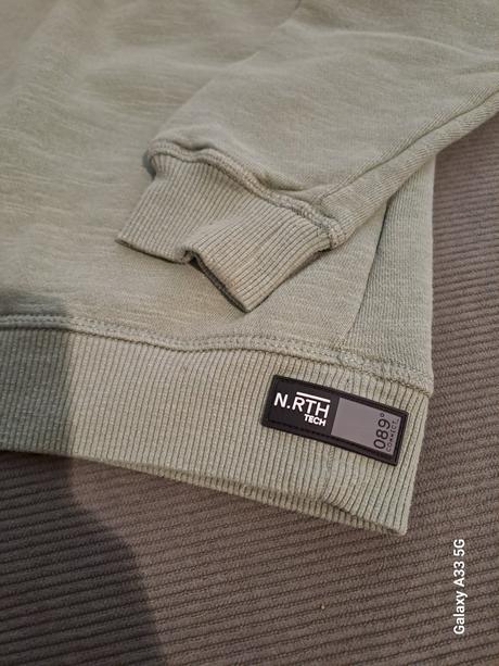 Mikina č.104, reserved,104