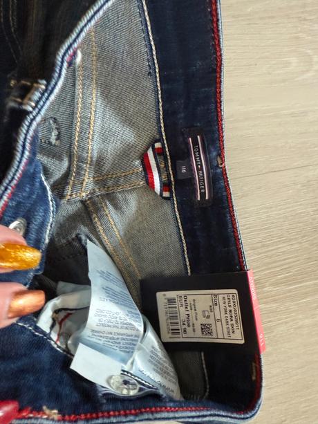 Rifle, tommy hilfiger,116